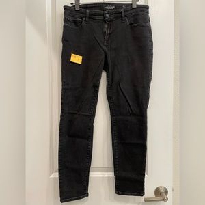 Lucky Brand Jeans. Stella Skinny. Size 10/30. Black Denim. Great Condition!